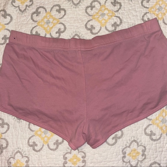 shorts - Picture 2 of 3